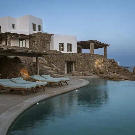 Luxury 5bdr Retreat In Mykonos * קלפטיס