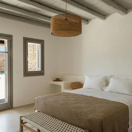 Luxury 5bdr Retreat In Mykonos וילה קלפטיס