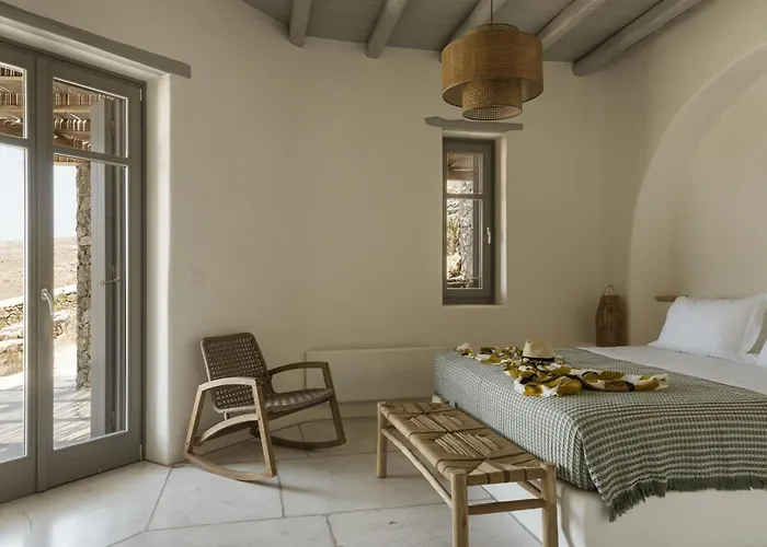 Luxury 5bdr Retreat In Mykonos